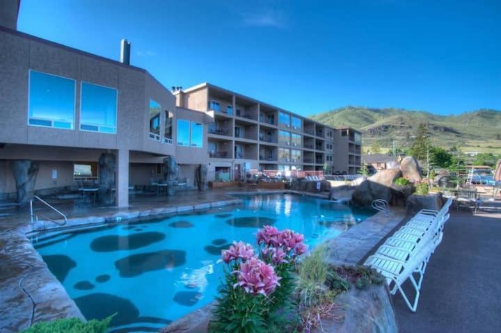 Grandview Lake Chelan- Waterfront View, Pool, Hot Tub, Golf, 1 Min To Downtown 外观 照片