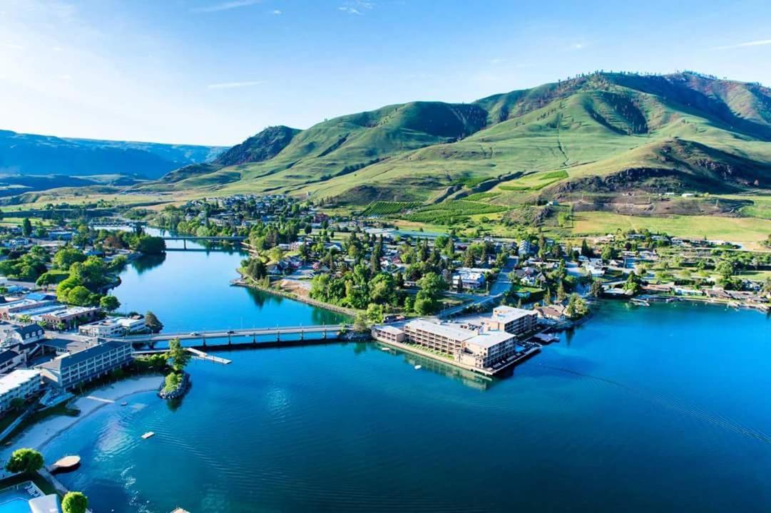 Grandview Lake Chelan- Waterfront View, Pool, Hot Tub, Golf, 1 Min To Downtown 外观 照片